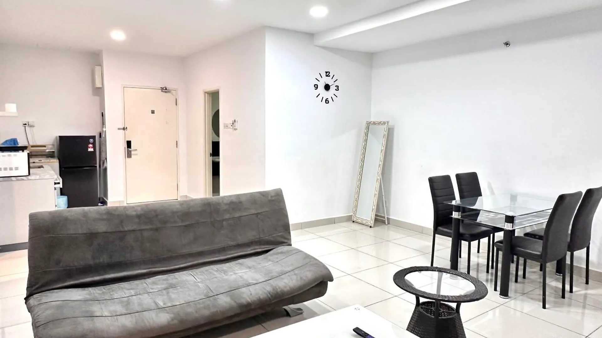 Апартаменты Leisure 1Bedroom Balcony Suites Gurney Джорджтаун Малайзия